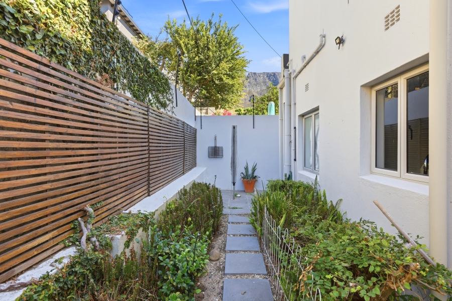 3 Bedroom Property for Sale in Vredehoek Western Cape